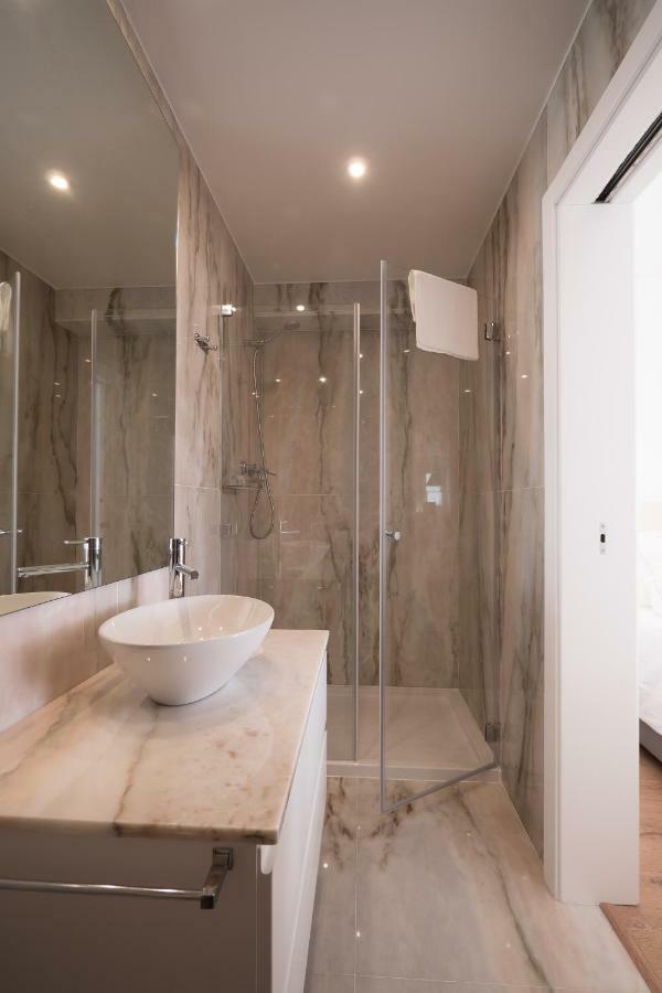 Castle Terrace Exclusive Apartment - Home By The Castle Apartment Lisboa Exteriér fotografie